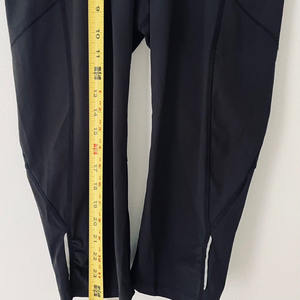 Athleta Capris Workout Gear - Picture 10 of 12
